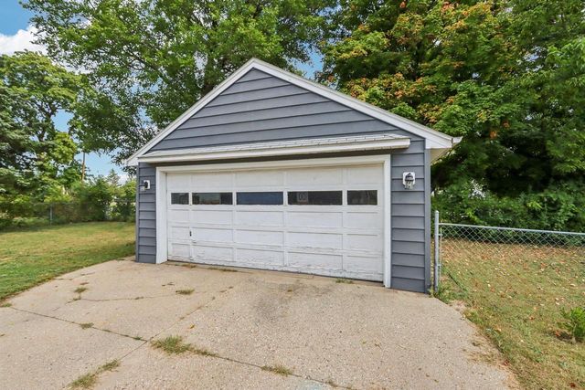 1643 Moore Street, Beloit, WI 53511