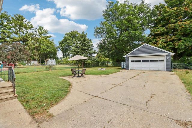 1643 Moore Street, Beloit, WI 53511