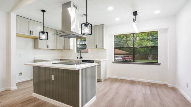400 Brook Hollow Circle, Desoto, TX 75115