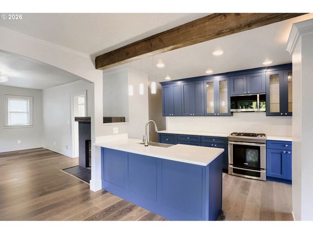 4201 Se HAROLD St, Portland, OR 97206