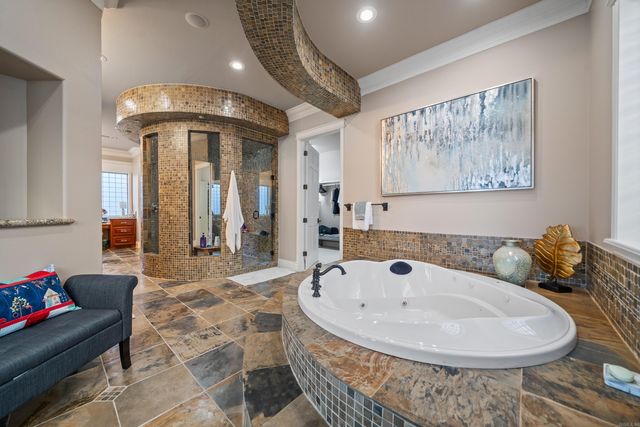 347 Paradise Pt, Hot Springs National Park, AR 71913
