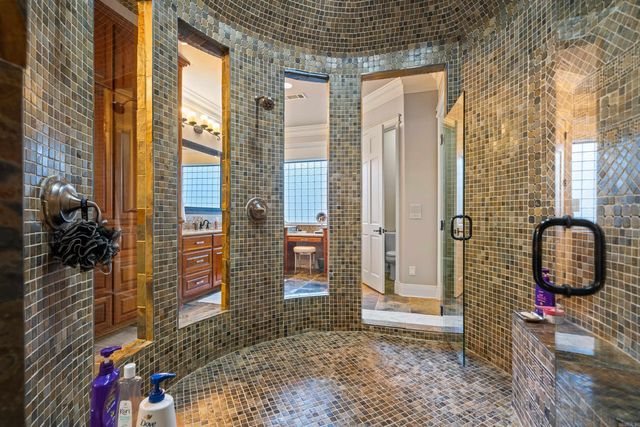 347 Paradise Pt, Hot Springs National Park, AR 71913