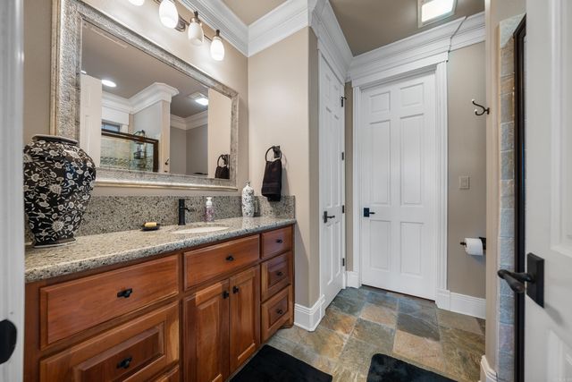 347 Paradise Pt, Hot Springs National Park, AR 71913