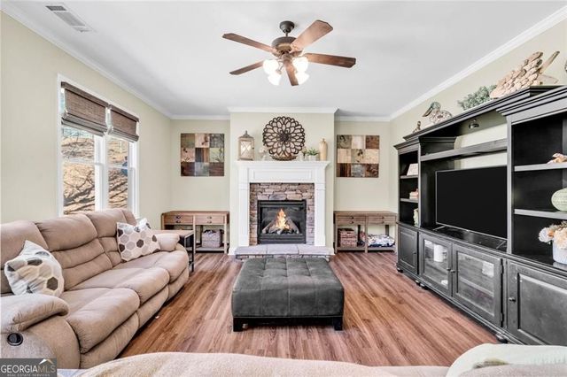 6043 Fords Lake Court NW, Acworth, GA 30101