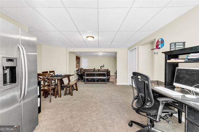 6043 Fords Lake Court NW, Acworth, GA 30101