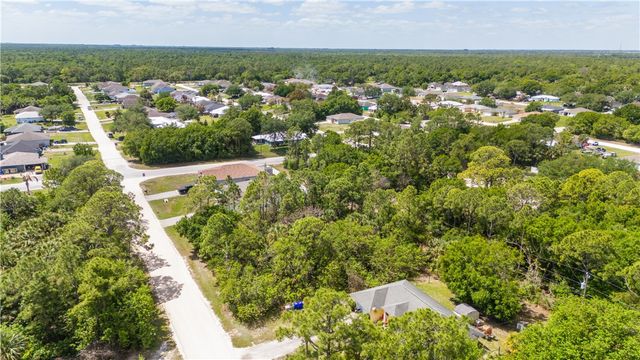 7945 103rd Court, Vero Beach, FL 32967