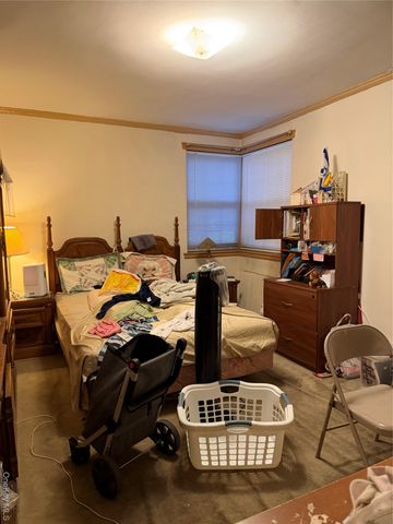 77-28 Vleigh Pl. 81 B, Flushing, NY 11367