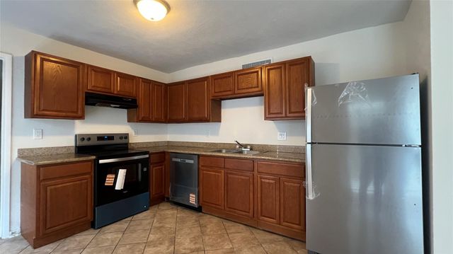 535 Jeff Davis Drive, Richmond, TX 77469