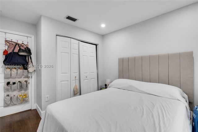 11817 SW 7th St, Pembroke Pines, FL 33025