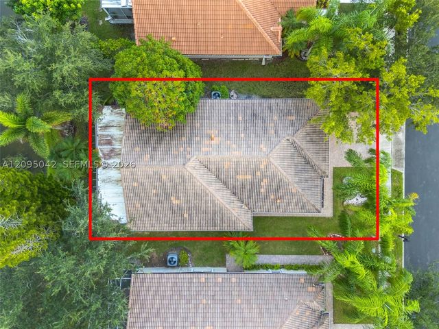 11817 SW 7th St, Pembroke Pines, FL 33025