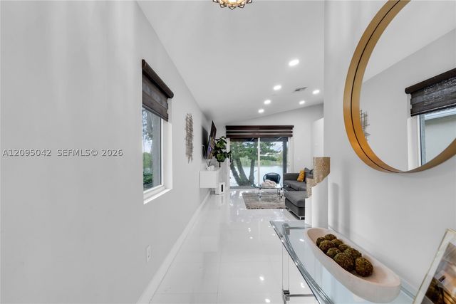 11817 SW 7th St, Pembroke Pines, FL 33025