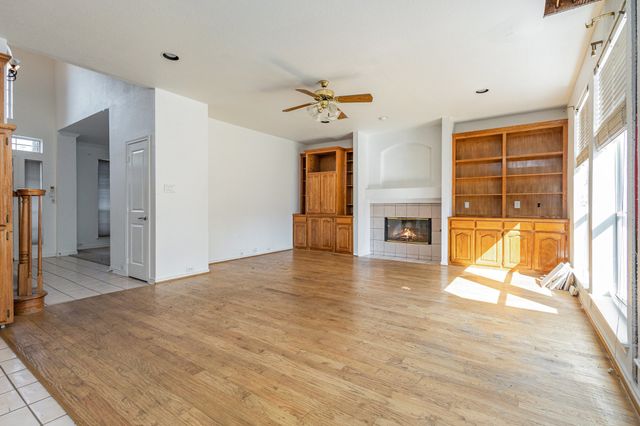 2514 Fallview Lane, Carrollton, TX 75007