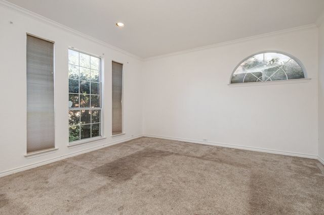 2514 Fallview Lane, Carrollton, TX 75007