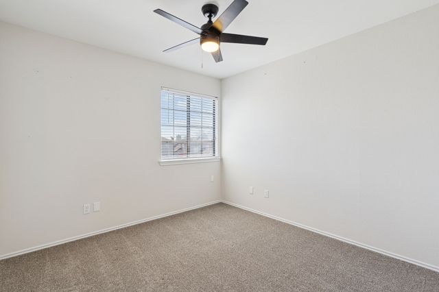 2904 Hunters Point Lane, Carrollton, TX 75007