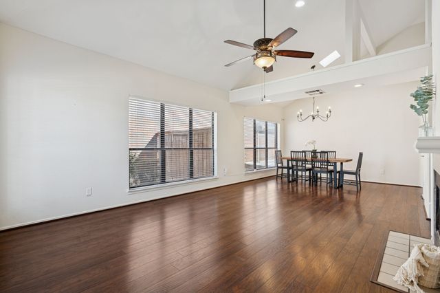 2904 Hunters Point Lane, Carrollton, TX 75007