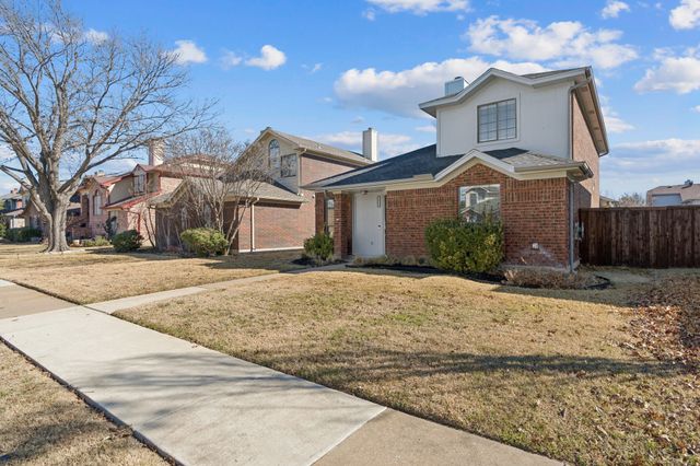 2904 Hunters Point Lane, Carrollton, TX 75007