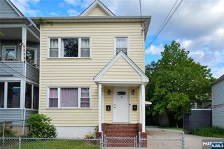 6 May Street, Wallington, NJ 07057