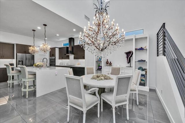 141 Blue Moon Drive, Palm Springs, CA 92262