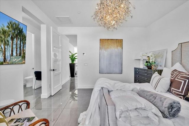 141 Blue Moon Drive, Palm Springs, CA 92262