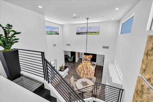 141 Blue Moon Drive, Palm Springs, CA 92262