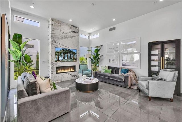 141 Blue Moon Drive, Palm Springs, CA 92262