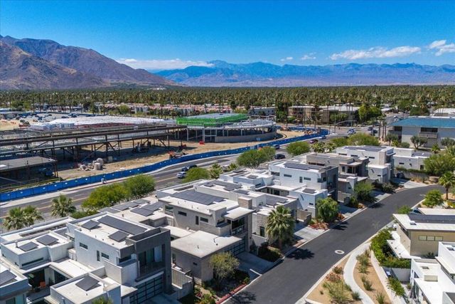 141 Blue Moon Drive, Palm Springs, CA 92262