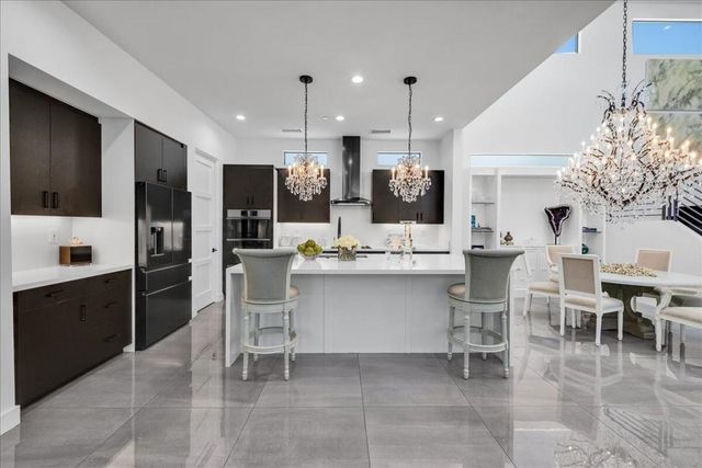 141 Blue Moon Drive, Palm Springs, CA 92262