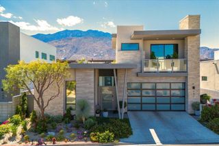 141 Blue Moon Drive, Palm Springs, CA 92262