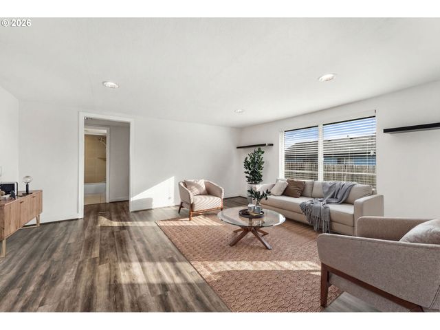 10112 Ne 67TH St, Vancouver, WA 98662