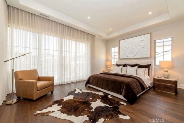 207 Coal Mine, Irvine, CA 92602