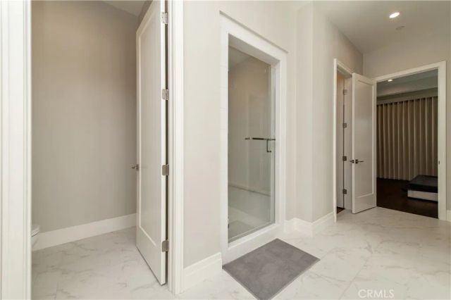 207 Coal Mine, Irvine, CA 92602