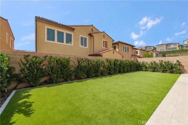207 Coal Mine, Irvine, CA 92602