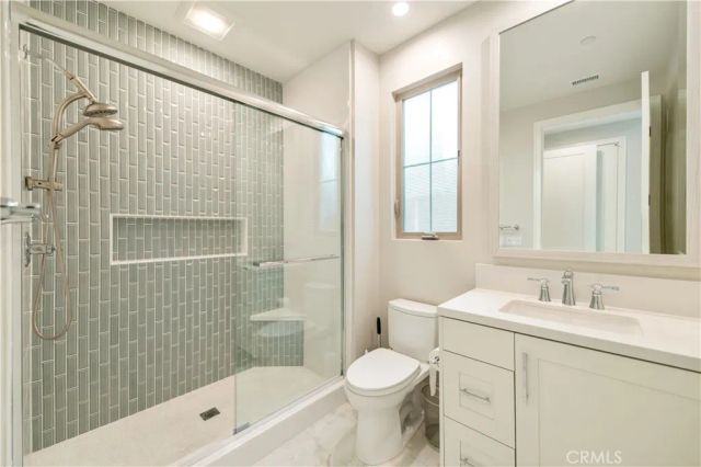 207 Coal Mine, Irvine, CA 92602