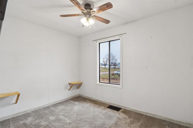 925 21st Avenue SW, Cedar Rapids, IA 52404