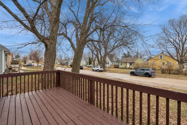 925 21st Avenue SW, Cedar Rapids, IA 52404