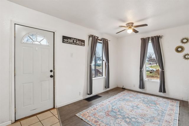 925 21st Avenue SW, Cedar Rapids, IA 52404