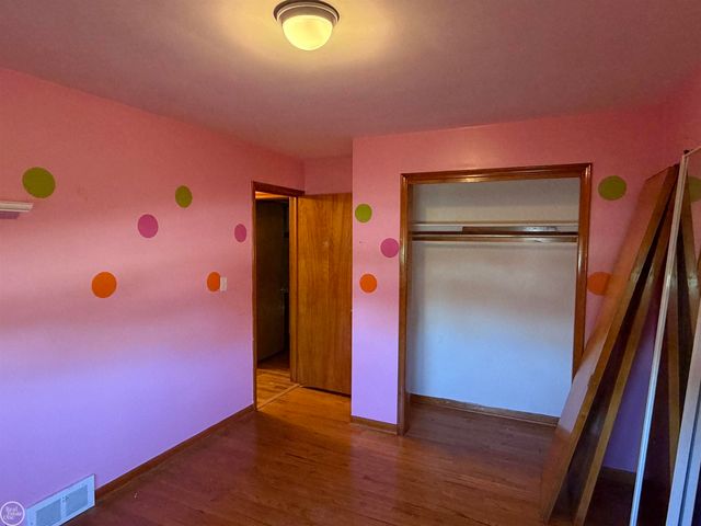 16990 Martin Road, Roseville, MI 48066