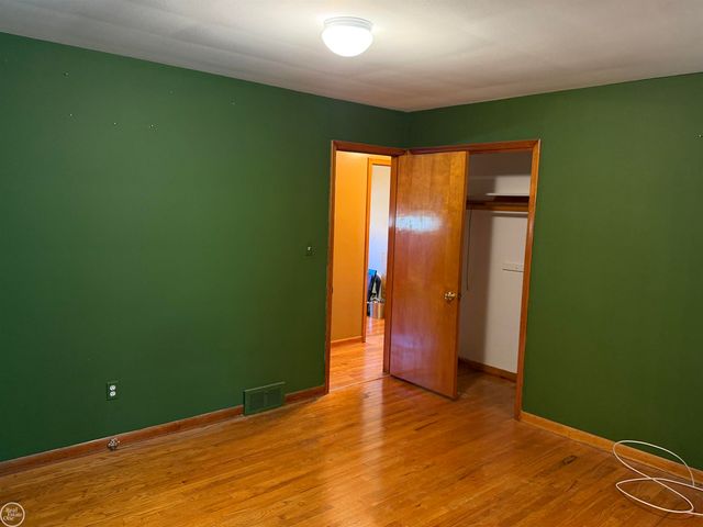 16990 Martin Road, Roseville, MI 48066