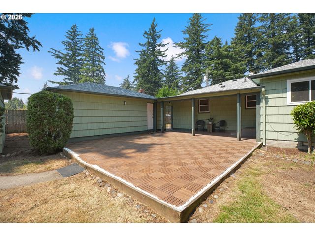 12050 Ne BROADWAY, Portland, OR 97220