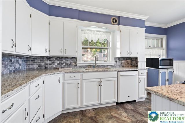 4682 Steuben Road, Lower Nazareth Twp, PA 18020