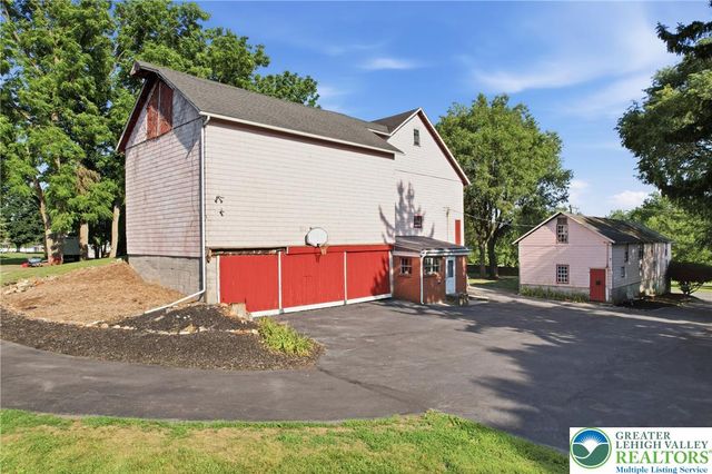 4682 Steuben Road, Lower Nazareth Twp, PA 18020