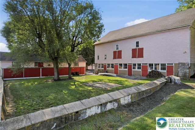 4682 Steuben Road, Lower Nazareth Twp, PA 18020