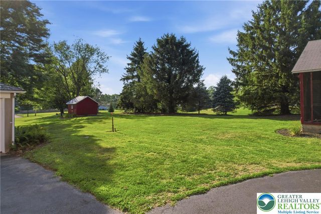 4682 Steuben Road, Lower Nazareth Twp, PA 18020