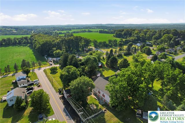 4682 Steuben Road, Lower Nazareth Twp, PA 18020