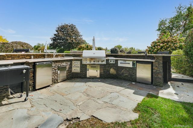 55 Townsend Farm Road, Lagrangeville, NY 12540