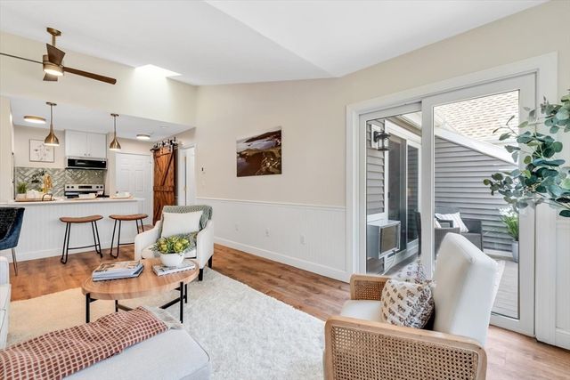 82 Fletcher A, Brewster, MA 02631