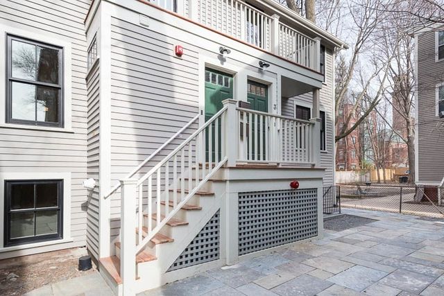 23 Grant 3, Cambridge, MA 02138