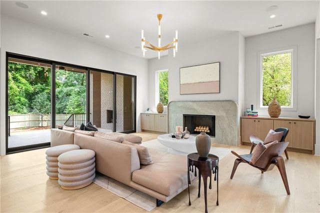175 Pebble Trail, Alpharetta, GA 30009
