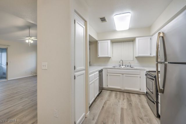 2725 South Nellis Boulevard 2096, Las Vegas, NV 89121