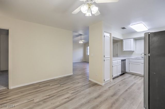 2725 South Nellis Boulevard 2096, Las Vegas, NV 89121